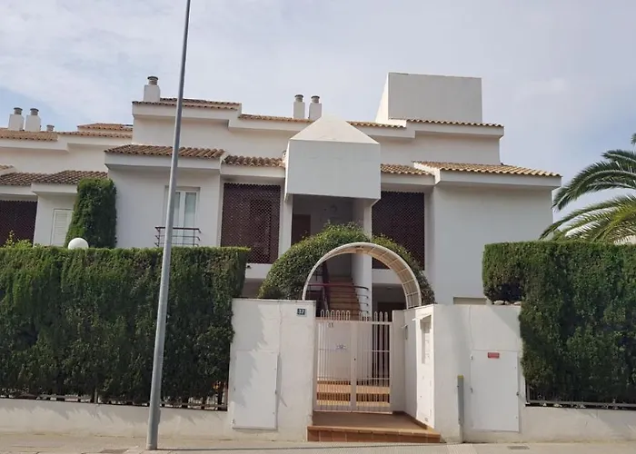 Bonito Apartamento Con Inmensa Terraza Y Piscina